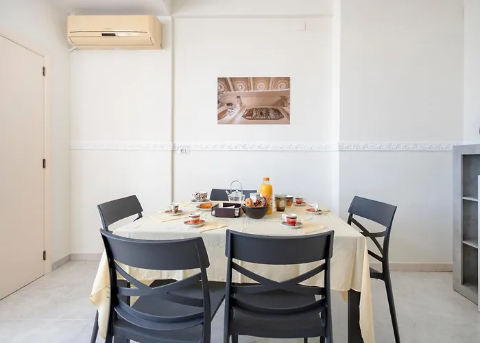 Guesthost - Dimora Dall'alto *