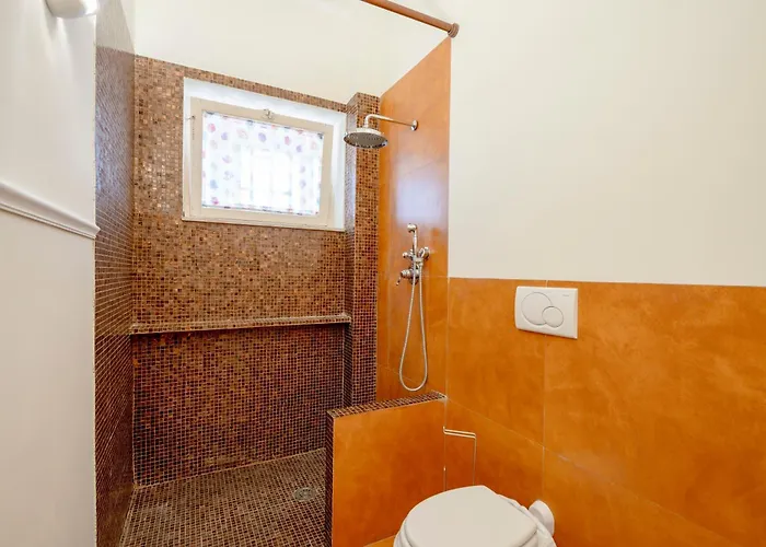 Guesthost - Dimora Dall'alto